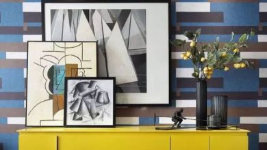 کنسول زرد چوبی