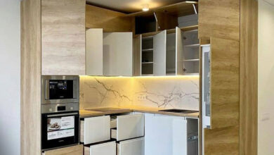 کابینت آشپزخانه کوچک سفید هایگلاس